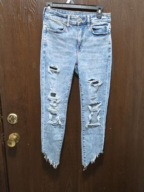 American Eagle Outfitters Light Blue Stretchy Distressed Skinny Jeans 6 Short